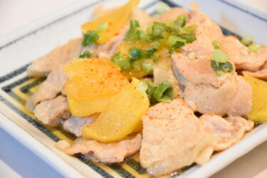 豚たく（豚肉とたくあんの炒め物）